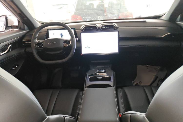 Used Dongfeng Aeolus L7 New Energy 2024 205 Air Interior 2