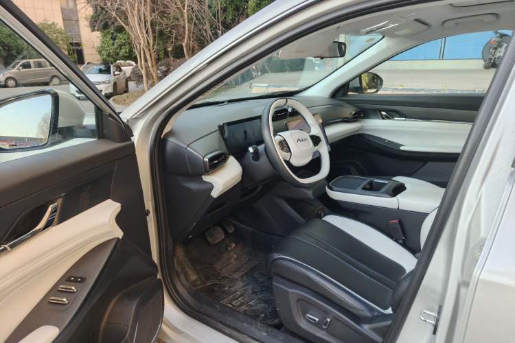 Used Dongfeng Aeolus L7 New Energy 2024 518 Pro Interior 2