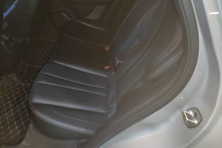 Used Dongfeng Aeolus L7 New Energy 2024 518 Air Interior 4