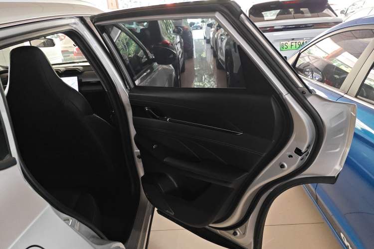 Used Dongfeng Aeolus L7 New Energy 2024 205 Air Interior 6