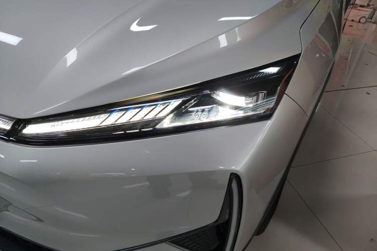 Used Dongfeng Aeolus L7 New Energy 2024 205 Plus Left Front Headlight