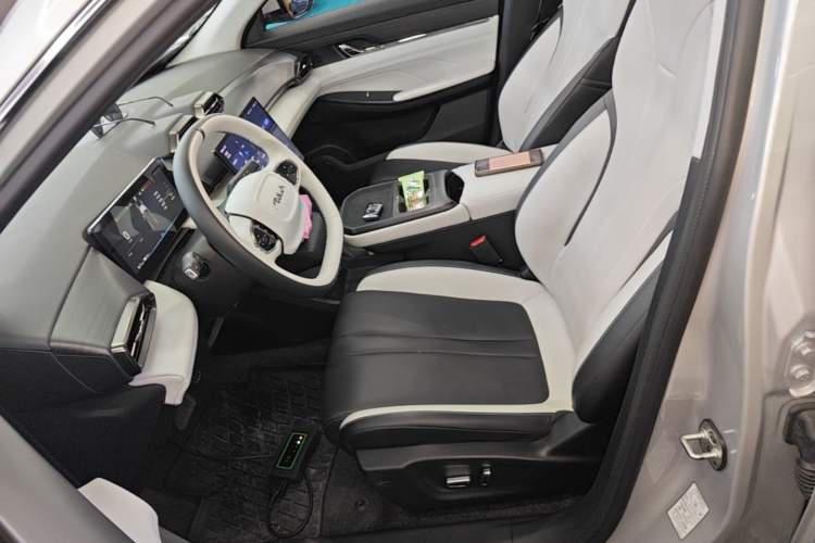 Used Dongfeng Aeolus L7 New Energy 2024 518 Pro Left Front Seat
