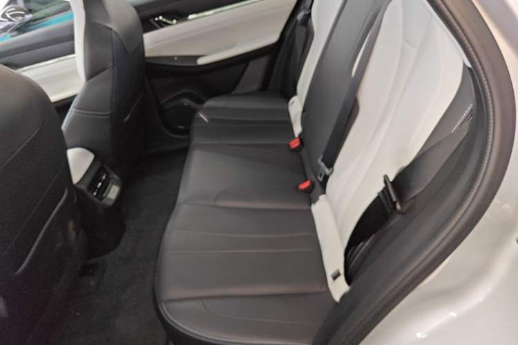 Used Dongfeng Aeolus L7 New Energy 2024 518 Pro Left Rear Seat