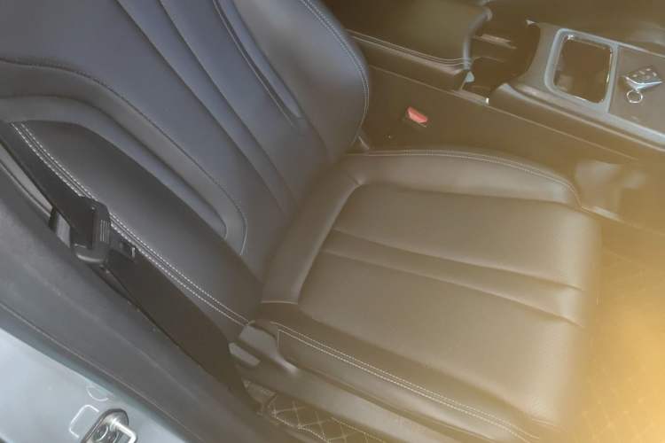 Used Dongfeng Aeolus L7 New Energy 2024 518 Air Right Front Seat