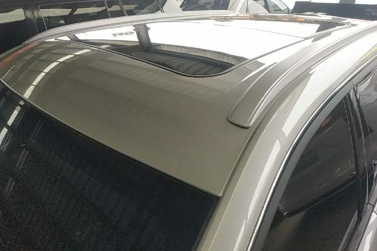Used Dongfeng Aeolus L7 New Energy 2024 205 Pro Roof