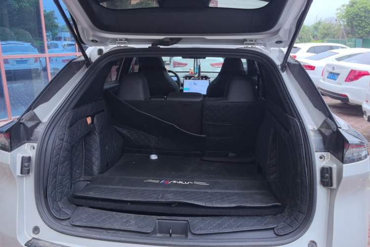 Used Dongfeng Aeolus L7 New Energy 2024 205 Pro Trunk