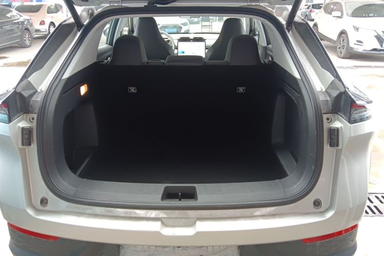 Used Dongfeng Aeolus L7 New Energy 2024 518 Pro Trunk