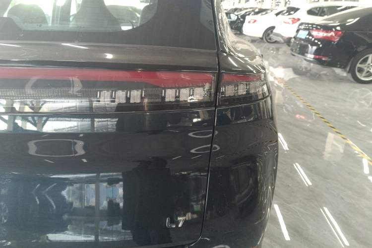 Used Dongfeng Aeolus L7 New Energy 2025 518 Comfort Edition Exterior 6