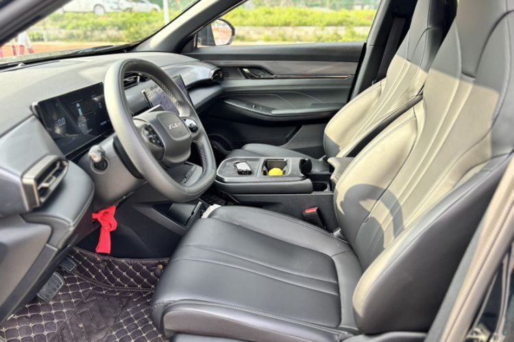 Used Dongfeng Aeolus L7 New Energy 2025 110 Long-Range Comfort Edition Interior 2