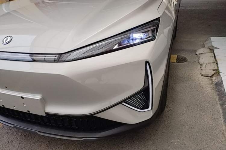 Used Dongfeng Aeolus L7 New Energy 2025 205 Ultra-Long Range Deluxe Edition Left Front Headlight
