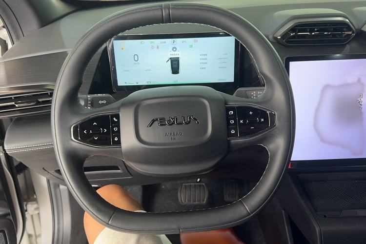 Used Dongfeng Aeolus L7 New Energy 2025 205 Ultra-Long Range Indulgence Version Steering Wheel