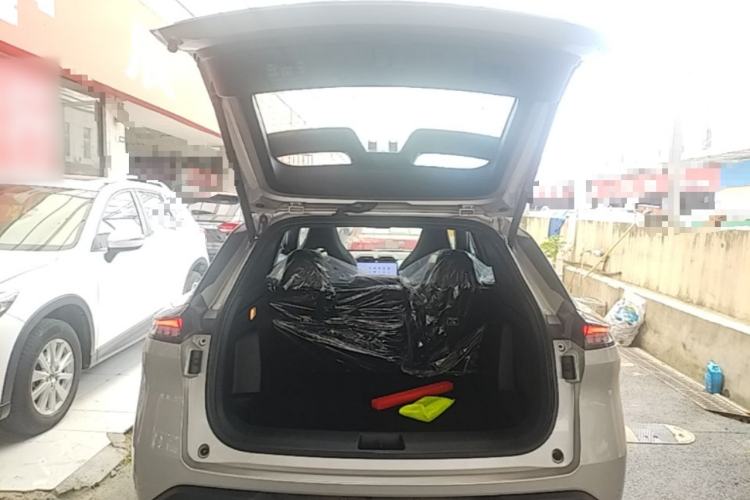 Used Dongfeng Aeolus L7 New Energy 2025 205 Ultra-Long Range Deluxe Edition Trunk