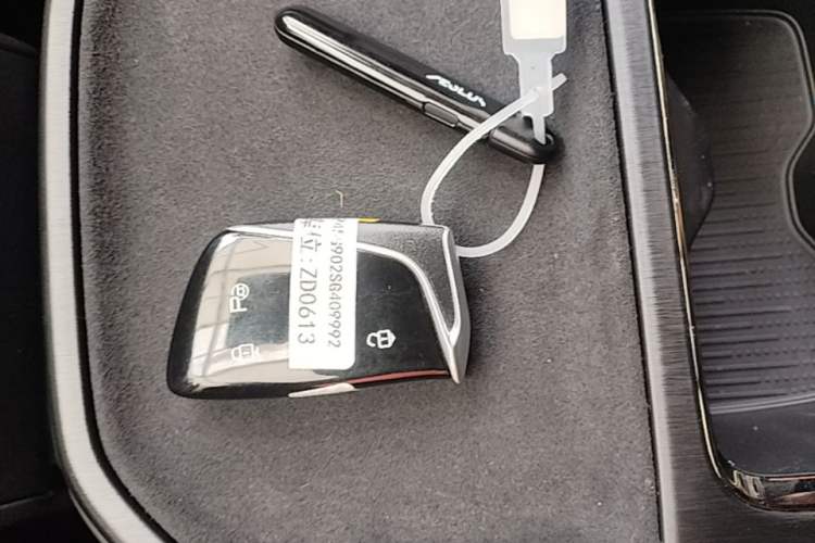 Used Dongfeng Aeolus L7 New Energy 2025 205 Ultra-Long Range Deluxe Edition Vehicle Key