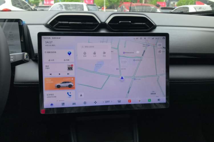 Used Dongfeng Aeolus L7 New Energy 2025 205 Ultra-Long Range Indulgence Version Audio And AC Panel
