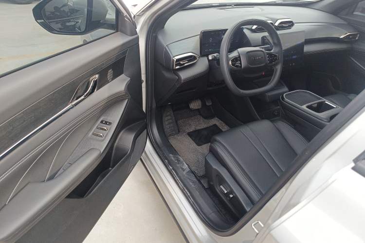 Used Dongfeng Aeolus L7 New Energy 2025 518 Zongxiang Trim Driver Seat