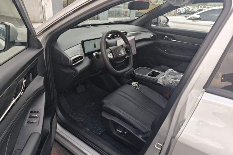 Used Dongfeng Aeolus L7 New Energy 2025 518 Comfort Edition Driver Seat