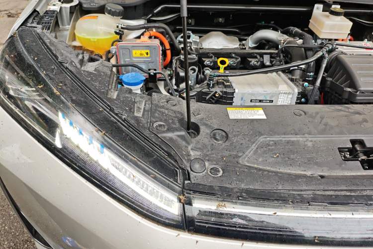 Used Dongfeng Aeolus L7 New Energy 2025 205 Ultra-Long Range Indulgence Version Engine Bay Right
