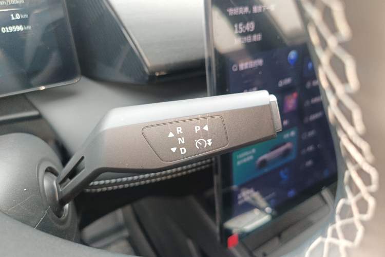 Used Dongfeng Aeolus L7 New Energy 2025 518 Zongxiang Trim Gear Lever
