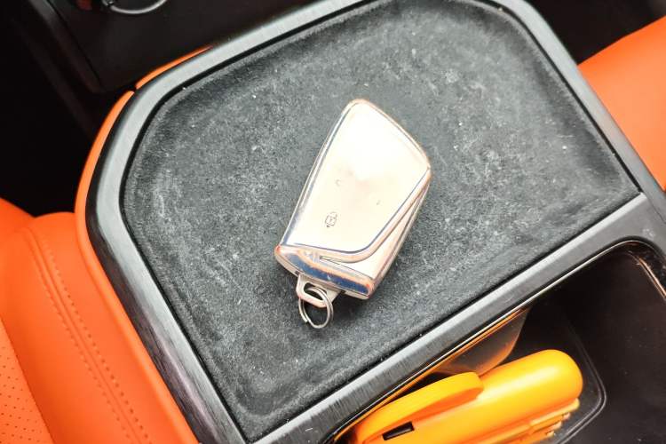 Used Dongfeng Aeolus L7 New Energy 2025 205 Ultra-Long Range Indulgence Version Vehicle Key