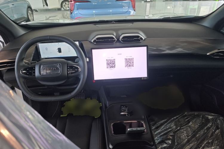 Used Dongfeng Aeolus L7 New Energy 2025 518 Comfort Edition Center Console