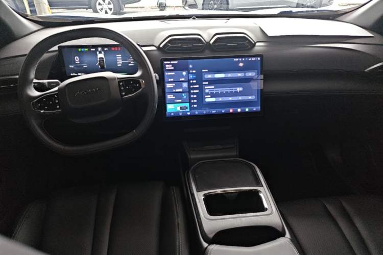Used Dongfeng Aeolus L7 New Energy 2025 518 Zongxiang Trim Center Console