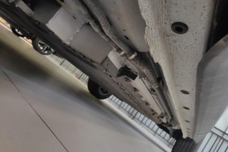 Used Dongfeng Aeolus L7 New Energy 2025 110 Long-Range Comfort Edition Chassis Front Left