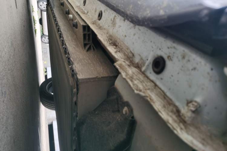 Used Dongfeng Aeolus L7 New Energy 2025 518 Comfort Edition Chassis Front Right