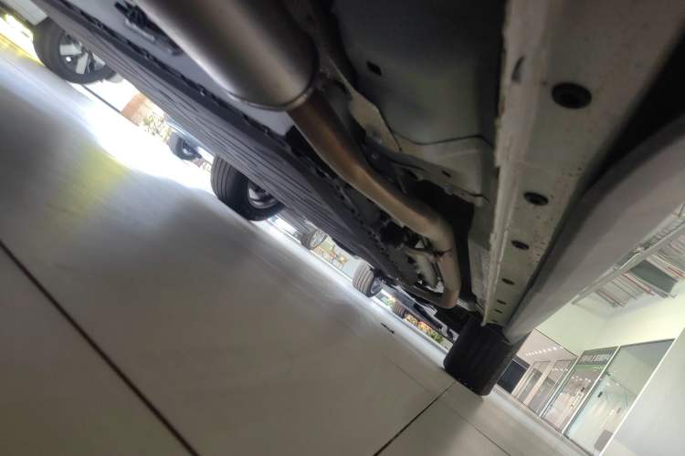 Used Dongfeng Aeolus L7 New Energy 2025 110 Long-Range Comfort Edition Chassis Rear Right