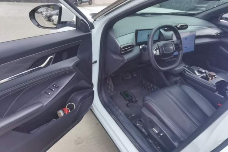 Used Dongfeng Aeolus L7 New Energy 2025 518 Comfort Edition Driver Seat