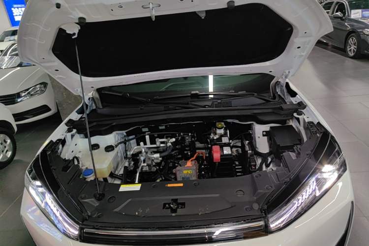 Used Dongfeng Aeolus L7 New Energy 2025 430 Comfort Edition Engine Bay