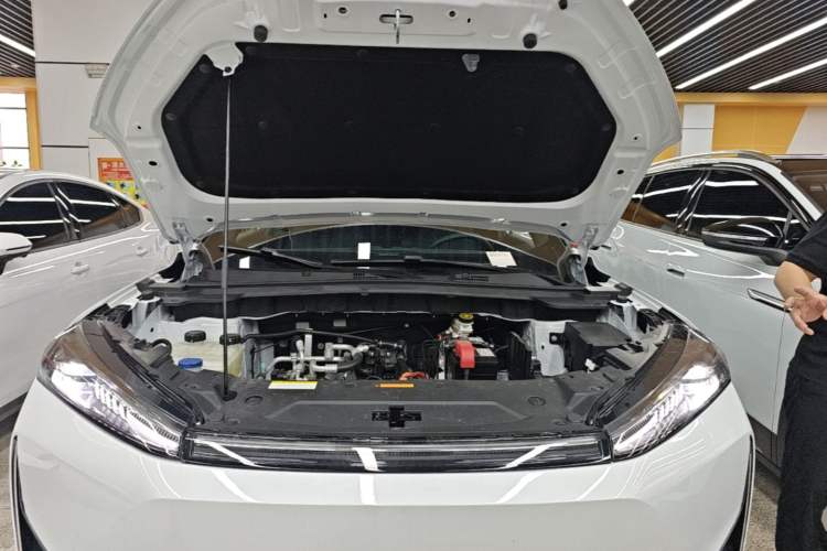 Used Dongfeng Aeolus L7 New Energy 2025 518 Comfort Edition Engine Bay