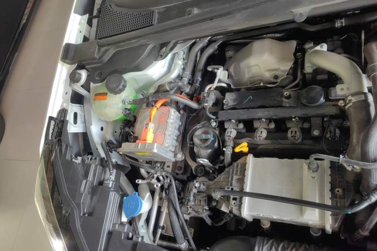Used Dongfeng Aeolus L7 New Energy 2025 110 Long-Range Comfort Edition Engine Bay Right
