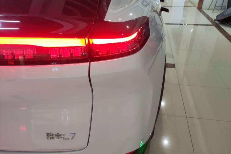 Used Dongfeng Aeolus L7 New Energy 2025 518 Comfort Edition Exterior 3
