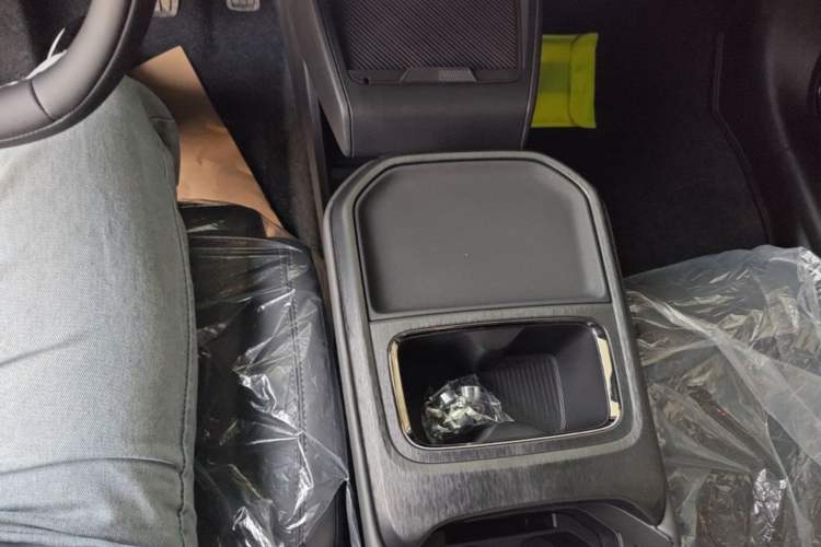 Used Dongfeng Aeolus L7 New Energy 2025 518 Comfort Edition Gear Lever
