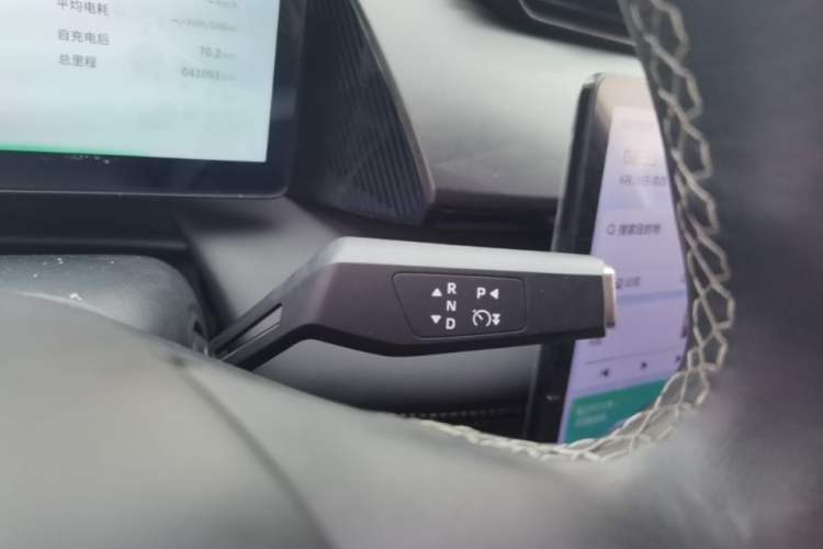 Used Dongfeng Aeolus L7 New Energy 2025 518 Comfort Edition Gear Lever