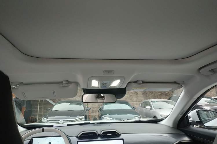 Used Dongfeng Aeolus L7 New Energy 2025 205 Ultra-Long Range Deluxe Edition Headliner