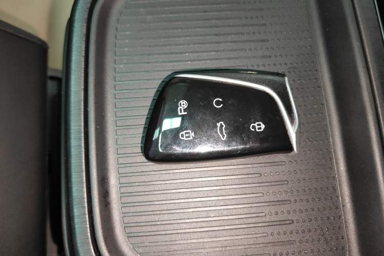 Used Dongfeng Aeolus L7 New Energy 2025 518 Comfort Edition Interior 1