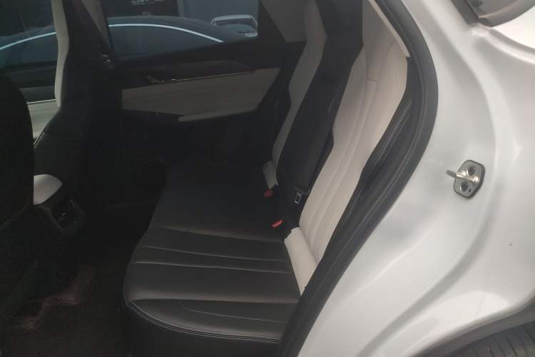 Used Dongfeng Aeolus L7 New Energy 2025 205 Ultra-Long Range Deluxe Edition Interior 4