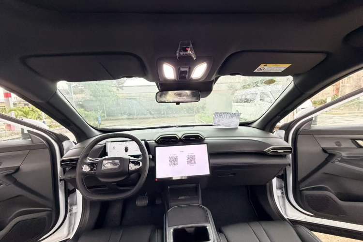 Used Dongfeng Aeolus L7 New Energy 2025 205 Ultra-Long Range Indulgence Version Interior 4