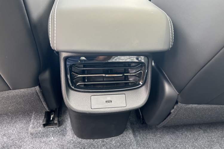 Used Dongfeng Aeolus L7 New Energy 2025 205 Ultra-Long Range Deluxe Edition Interior 8
