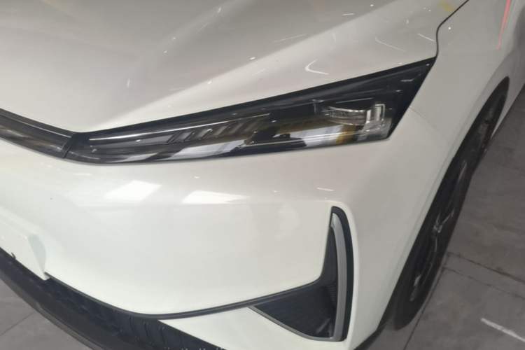 Used Dongfeng Aeolus L7 New Energy 2025 518 Comfort Edition Left Front Headlight