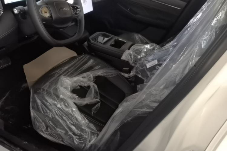 Used Dongfeng Aeolus L7 New Energy 2025 518 Comfort Edition Left Front Seat
