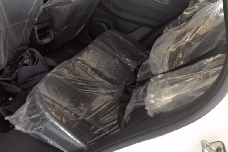 Used Dongfeng Aeolus L7 New Energy 2025 518 Comfort Edition Left Rear Seat