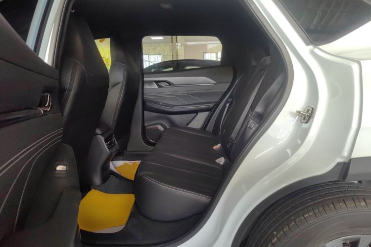 Used Dongfeng Aeolus L7 New Energy 2025 110 Long-Range Comfort Edition Left Rear Seat