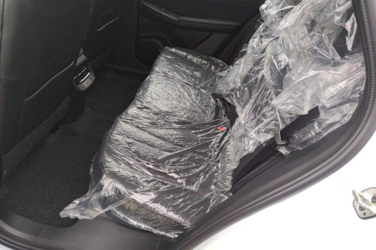 Used Dongfeng Aeolus L7 New Energy 2025 518 Comfort Edition Left Rear Seat