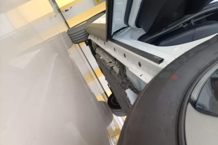 Used Dongfeng Aeolus L7 New Energy 2025 205 Ultra-Long Range Deluxe Edition Left Side Sill