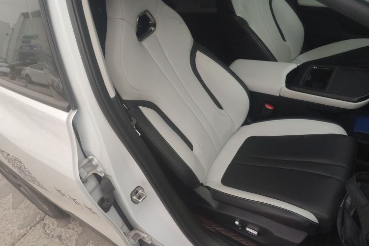Used Dongfeng Aeolus L7 New Energy 2025 205 Ultra-Long Range Deluxe Edition Right Front Seat