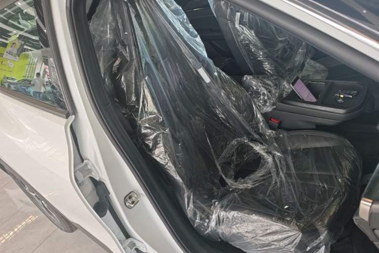 Used Dongfeng Aeolus L7 New Energy 2025 518 Comfort Edition Right Front Seat