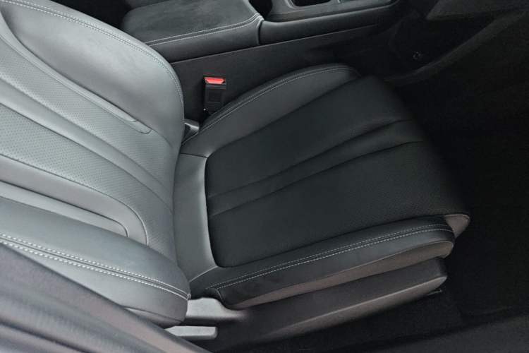 Used Dongfeng Aeolus L7 New Energy 2025 518 Zongxiang Trim Right Front Seat
