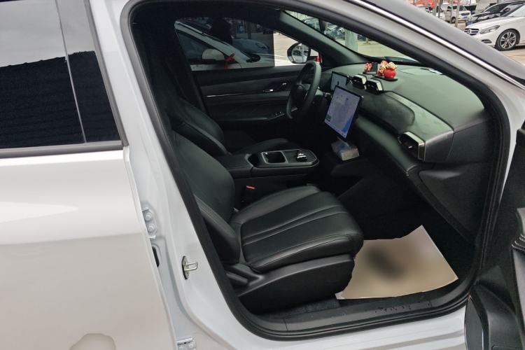 Used Dongfeng Aeolus L7 New Energy 2025 518 Comfort Edition Right Front Seat